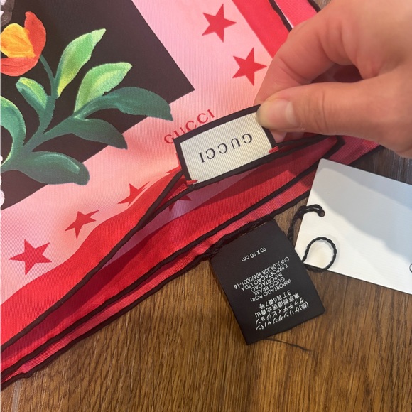 New Gucci Silk Scarf Floral Snake Butterfly L'Aveugle Par Amour Square 90x90cm - Picture 6 of 6